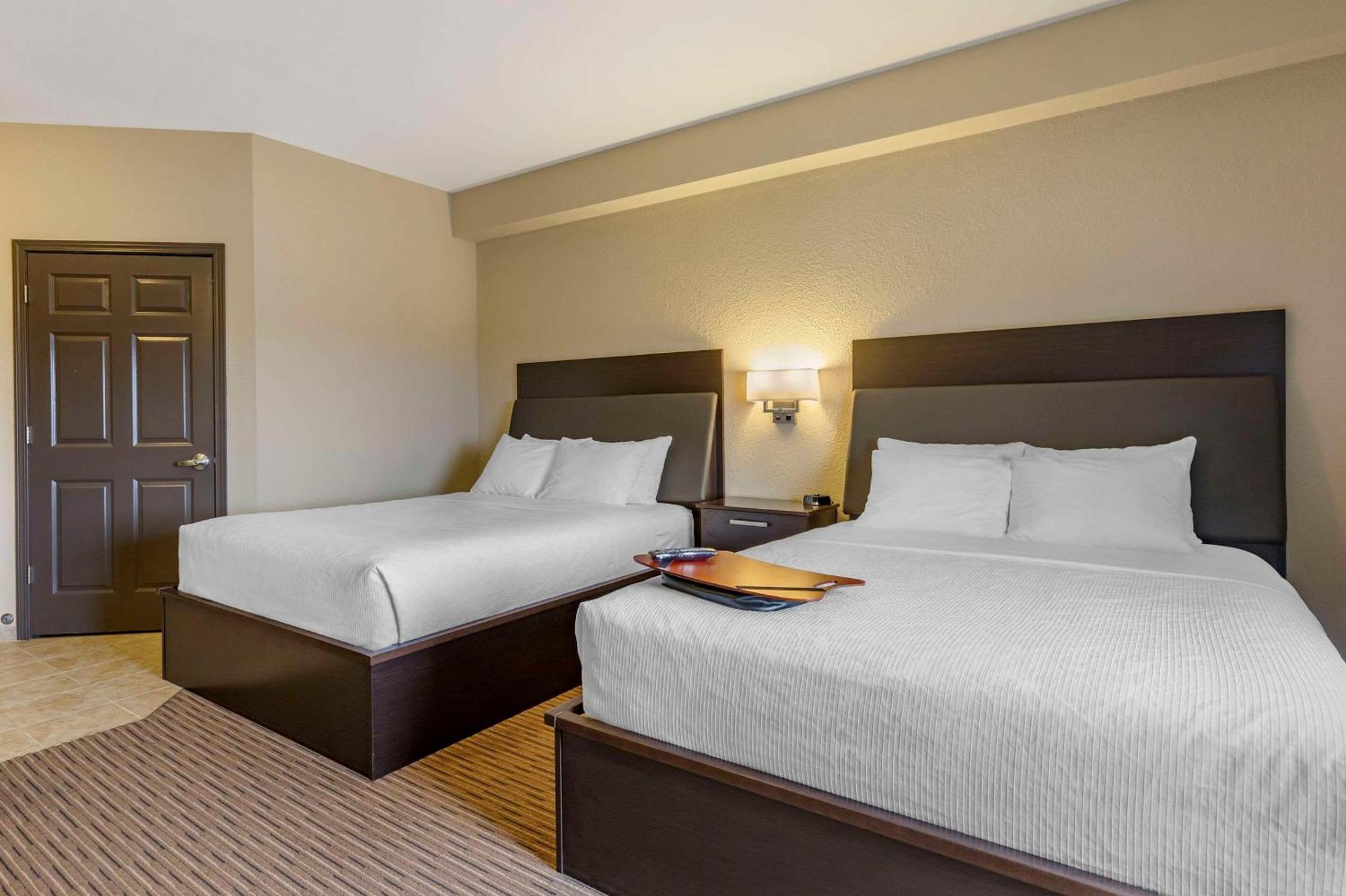 Quality Inn & Suites Moose Jaw Eksteriør billede